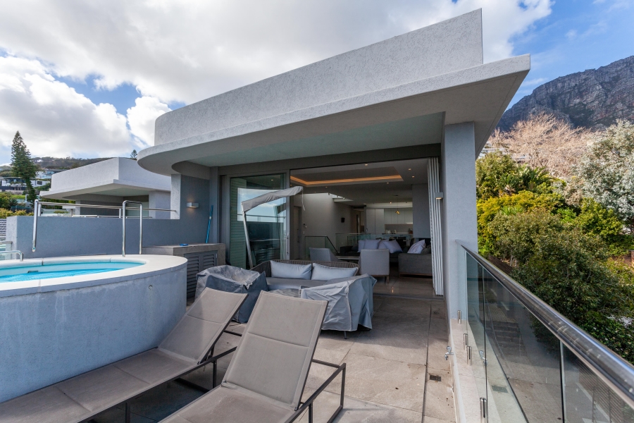 To Let 4 Bedroom Property for Rent in Camps Bay Western Cape